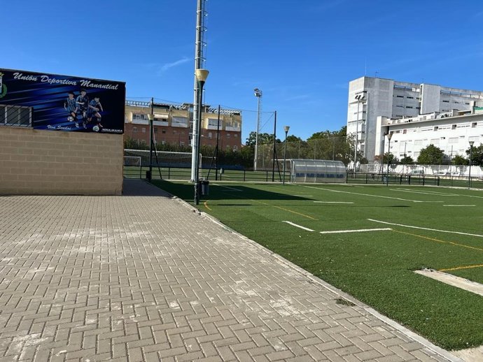 Instalaciones del Centro Deportivo Sendai de Sevilla Este, recinto utilizado por la UD Manantial para sus encuentros de fútbol.
