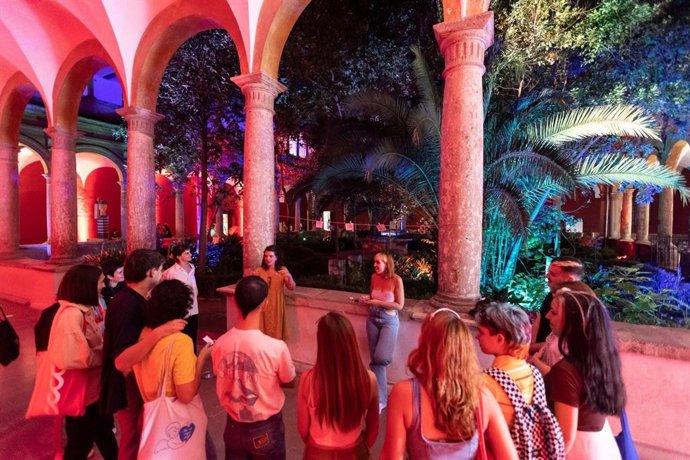 El Centre del Carme explora otra relación con el arte en su nuevo programa de educación y mediación