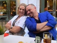 La Infanta Elena, de su sorprendente amistad con Nacha La Macha a cómo ha visto a su padre en Sanxenxo