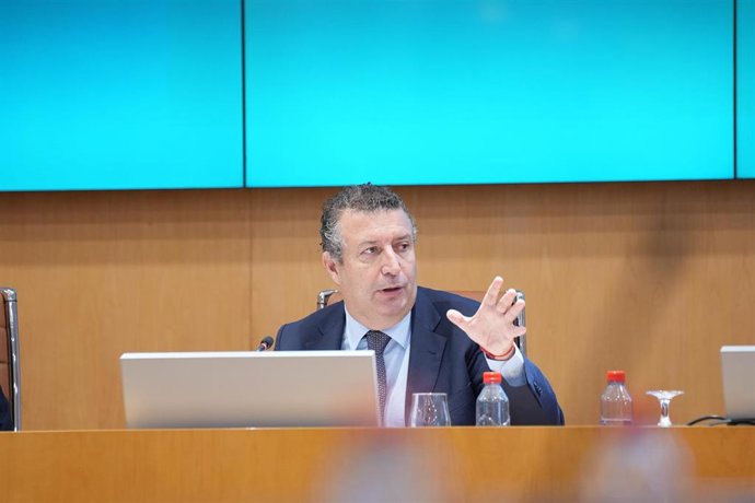 El presidente de la Diputación de Sevilla, Javier Fernández, en una imagen de archivo.