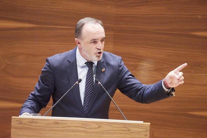 Archivo - El portavoz de UPN en el Parlamento de Navarra, Javier Esparza.