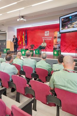 El jefe del Gabinete Técnico de la Guardia Civil inaugura las Jornadas de Cultura de Seguridad
