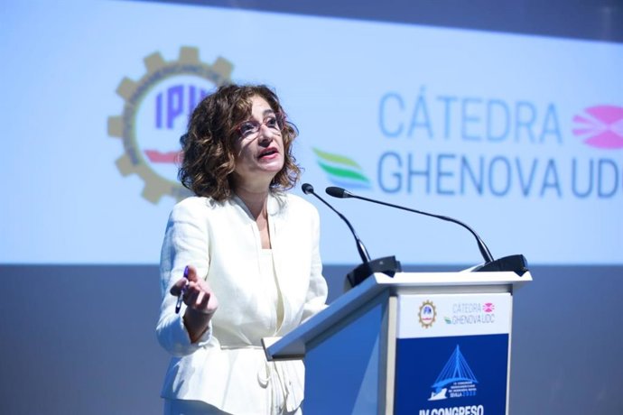 La ministra de Hacienda y Función Pública, María Jesús Montero, en la clausura del IV Congreso Iberoamericano de Ingeniería Naval.