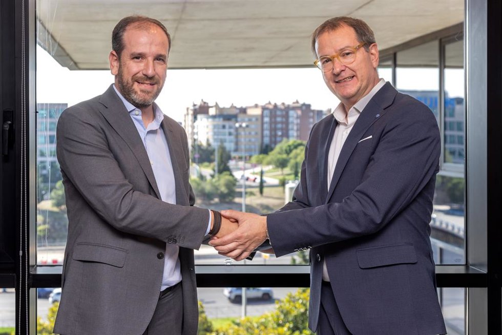 Alberto Cantero, CEO de Wenea y Germán Bautista, Director del Negocio de Grandes Cuentas de Caser Seguros.