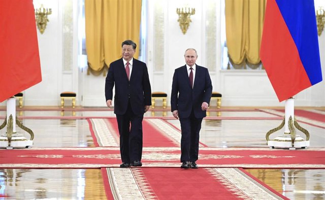 Archivo - Los presidentes de China, Xi Jinping, y de Rusia, Vladimir Putin.