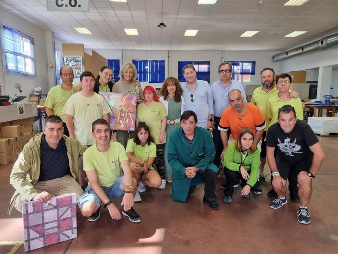 La alcaldesa, Mónica Arceiz, visita el Centro de Atención Diurna Áncora, que Presta apoyos a 93 personas con Discapacidad intelectual