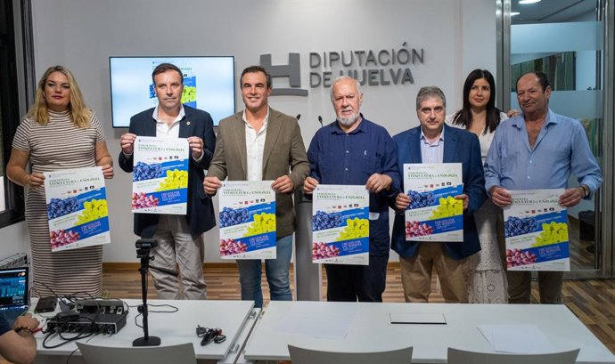 Presentación en la Diputación de la XXIII Semana de Viticultura y Enología de Bollullos Par del Condado.