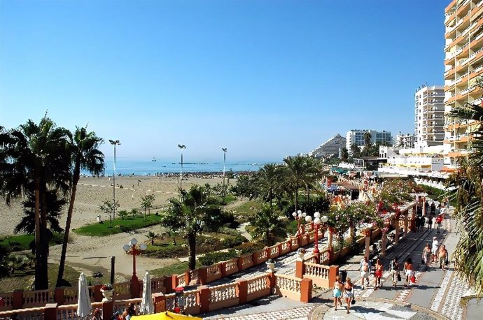 Paseo marítimo en Benalmádena.