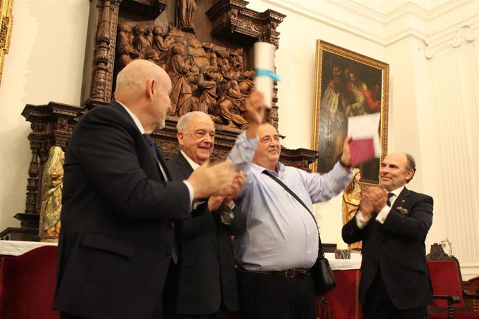 La Asociación de Familiares y Personas con Enfermedad Mental (AFESA) recibe el Premio Ana Casanueva 2023