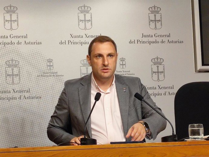 El diputado de Foro, Adrián Pumares