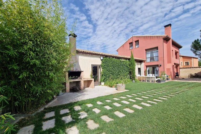 La Ren Lecrés, experiencias en el mundo rural - Máxima Crespo de las Heras