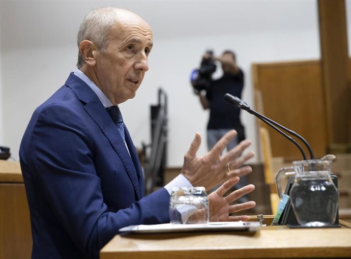 El vicelehendakari primero y consejero de Seguridad, Josu Erkoreka