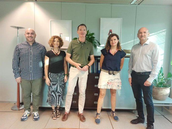 Presentación de los dos embajadores de Baleares en la Plataforma Electrónica de Aprendizaje de Adultos en Europa.