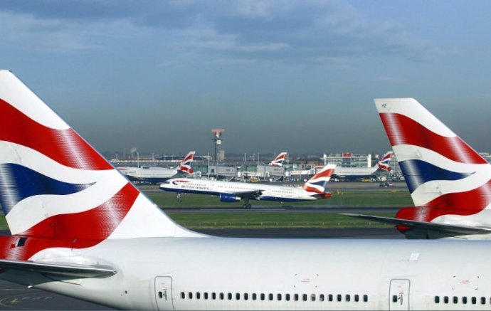 Archivo - Aviones de British Airways.