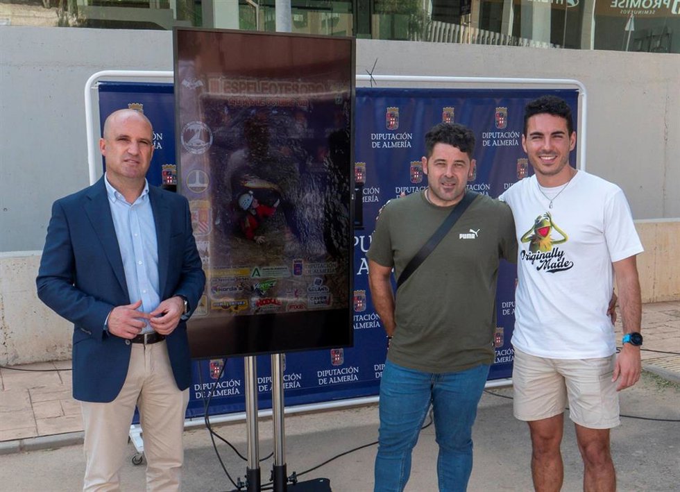 Presentación de las III Jornadas Espeleotesoro.