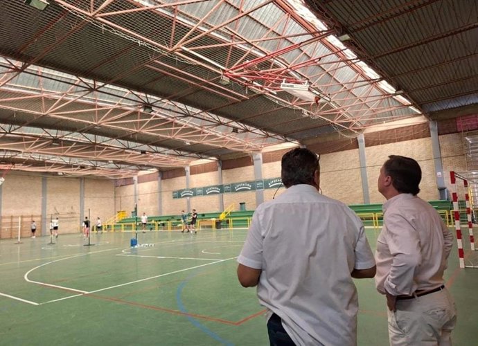 El diputado de Vox Rafael García, en el complejo educativo Blanco White.