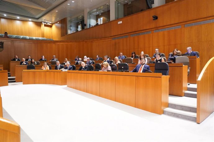 Salón de Plenos de las Cortes de Aragón.