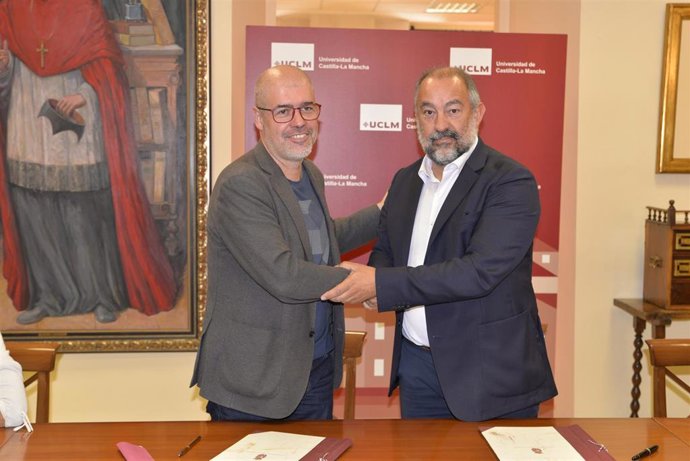 Uclm. Np La Uclm Y Ccoo Crean Una Cátedra Pionera En España En Materia De Derecho Del Trabajo Y Seguridad Social