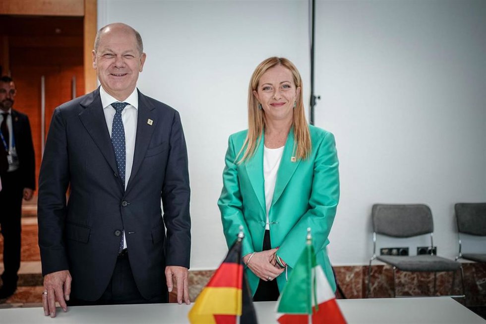 El canciller de Alemania, Olaf Scholz, y la primera ministra de Italia, Giorgia Meloni