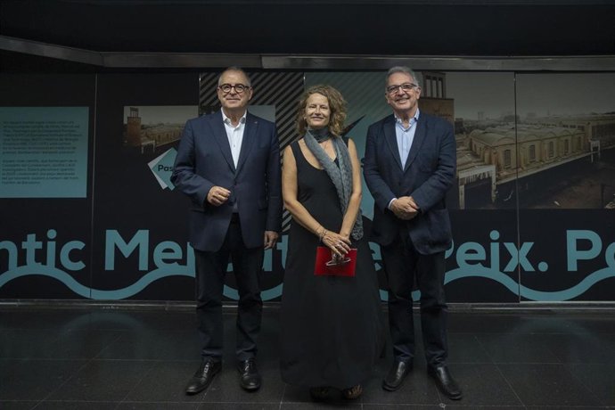 La Universitat Pompeu Fabra (UPF) y Mercabarna han impulsado junto Transports Metropolitans de Barcelona (TMB) la exposición 'L'Antic Mercat del Peix. Passat i futur'