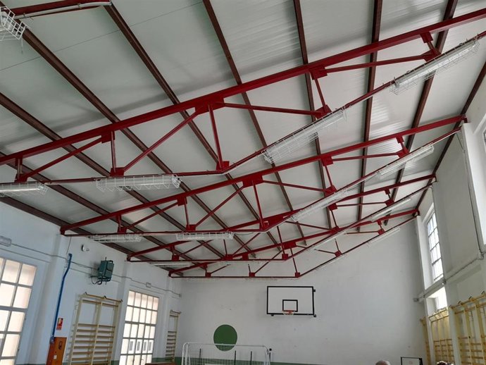 Nuevas cubiertas en el IES San Felipe Neri.