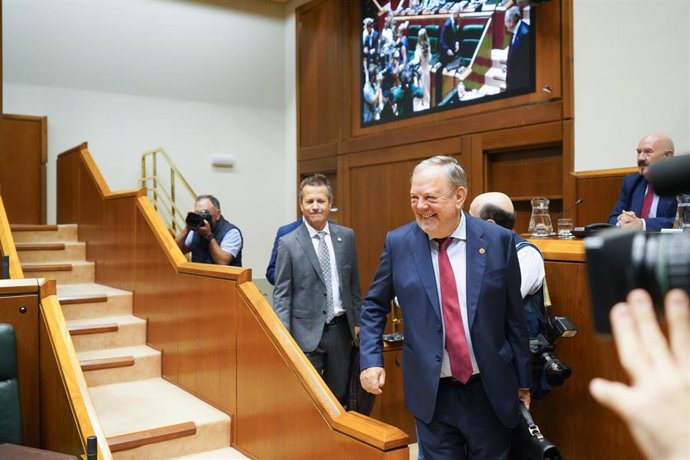 El consejero de Economía y Hacienda del Gobierno Vasco, Pedro Azpiazu