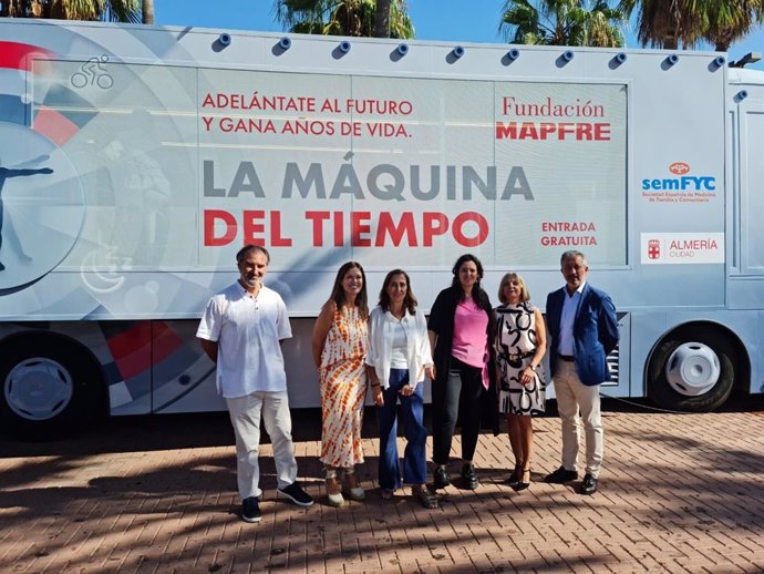 Presentación de la iniciativa 'La máquina del tiempo' de la Fundación Mapfre.