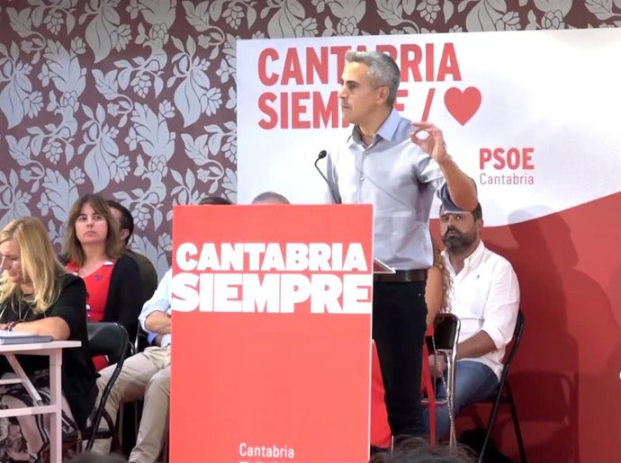 Zuloaga interviene en el Comité Regional del PSOE