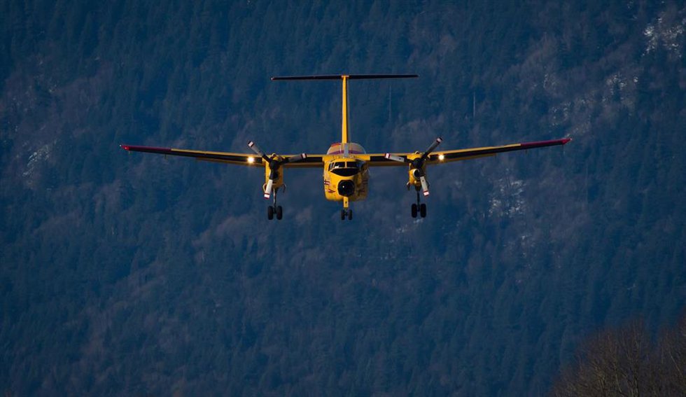 Archivo - Avioneta sobrevolando Chilliwack, Columbia Británica, Canadá. Imagen de arhivo.