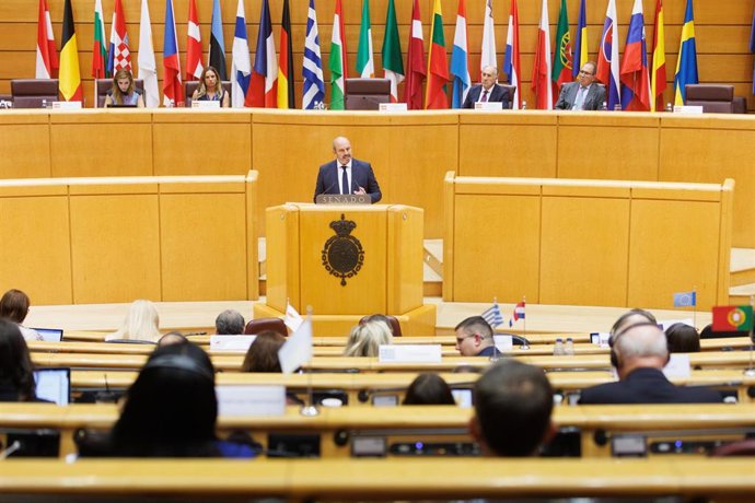 El presidente del Senado, Pedro Rollán, clausura la reunión de presidentes de la COSAC en el Senado, a 18 de septiembre de 2023, en Madrid (España). Los presidentes de la Conferencia de Órganos Especializados en Asuntos Europeos (COSAC) han participado 