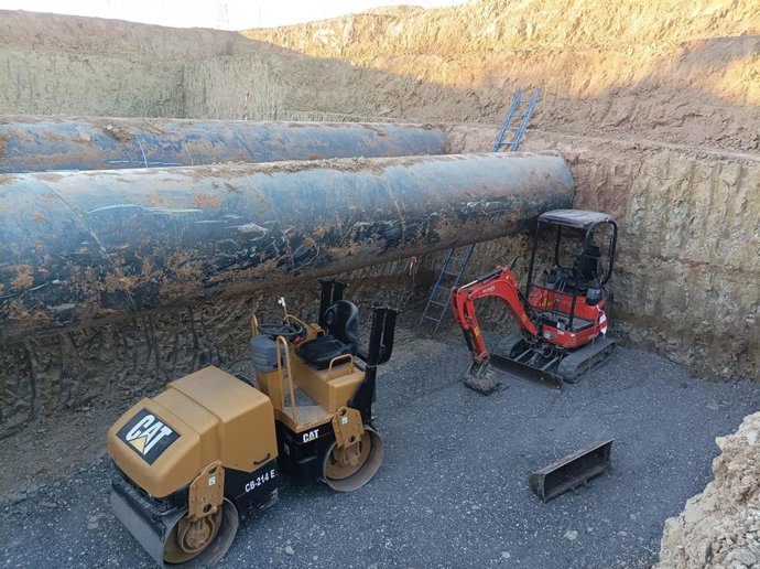 Trabajos para la conexión de la estación de Pilones