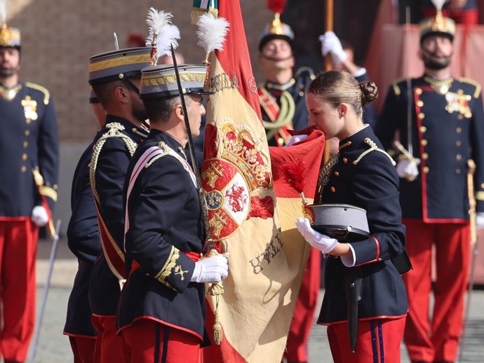 La Princesa Leonor jura bandera en la Academia Militar de Zaragoza
