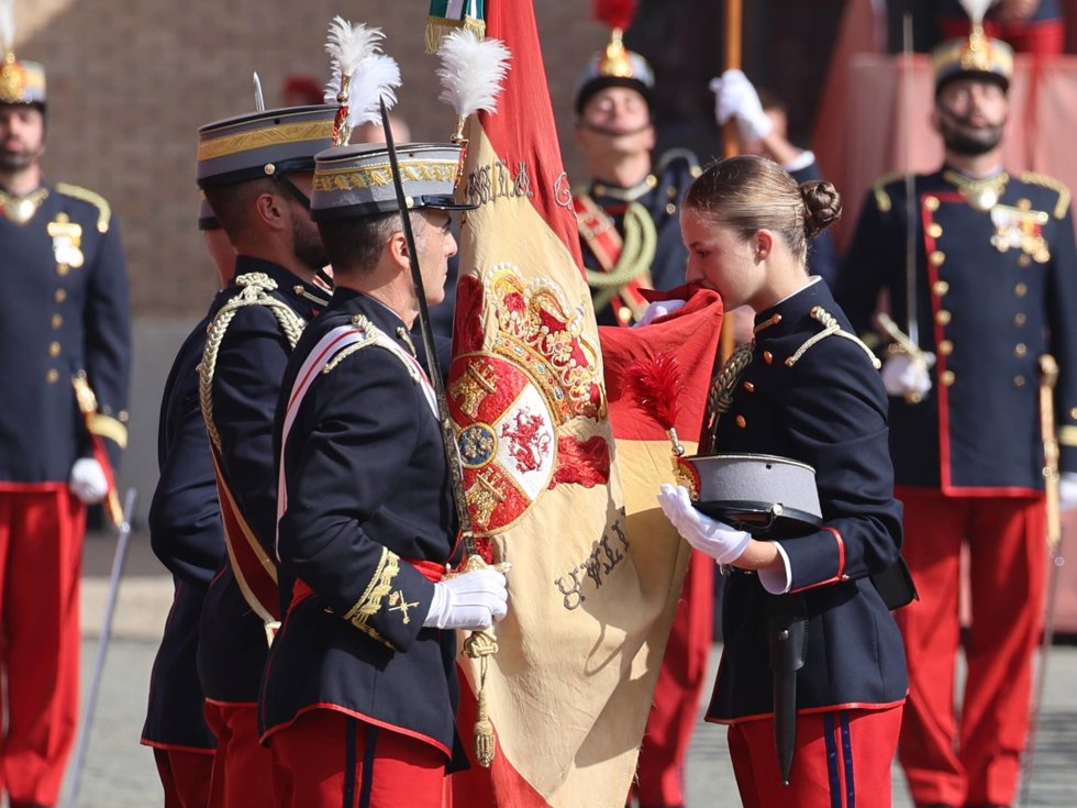 La Princesa Leonor jura bandera en la Academia Militar de Zaragoza