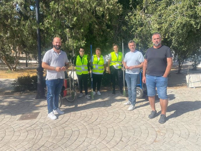 El diputado de Infraestructuras Municipales, José Luis Agea, en Pozo Alcón, junto al alcalde de este municipio, Iván Cruz.