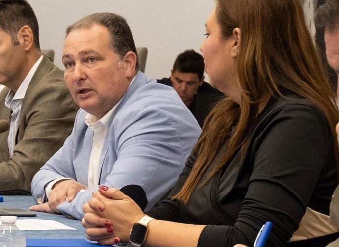 La comisión de impulso de las infraestructuras celebró su reunión preliminar este pasado viernes 6 de octubre.