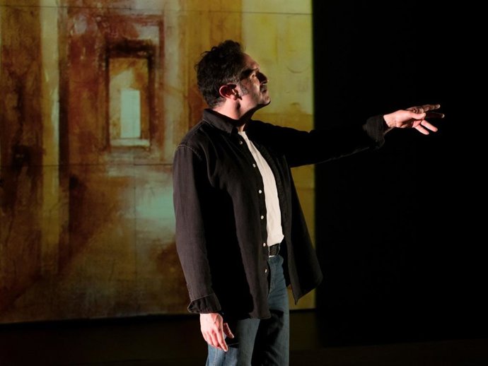 La producción de Nacho Vilar Producciones sobre el creador blanqueño se podrá disfrutar este domingo en el centro cultural madrileño, así como en Alhama, San Pedro, Aledo y Fortuna