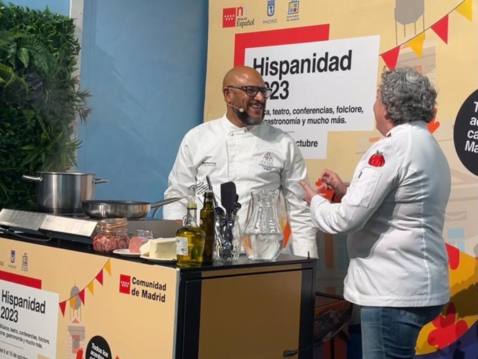 Los chefs Omar Martín y Pepa Muñoz inauguran el homenaje a la gastronomía iberoamericana por el programa 'Hispanidad 2023'
