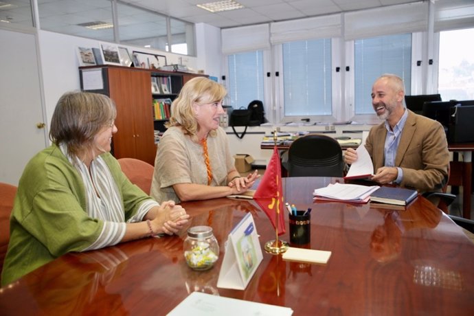 Reunión consejero Educación y alcaldesa de Polanco