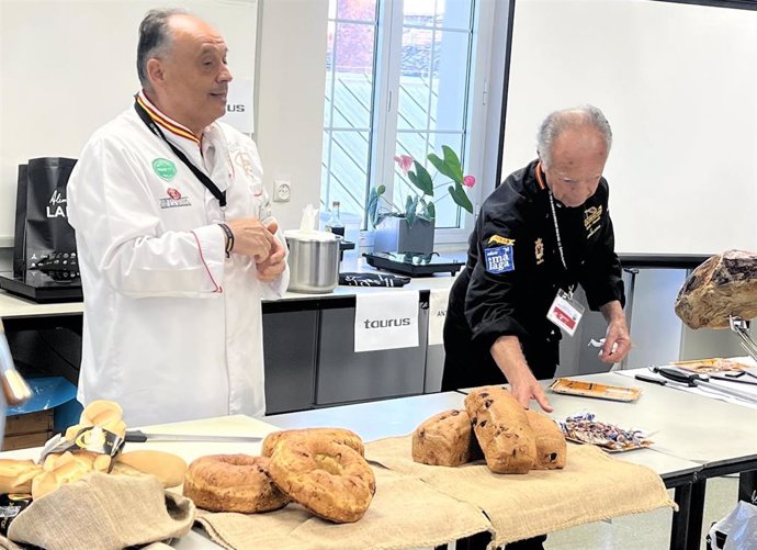 Eduardo Villar selecciona los panes de alta gama para la cata de jamón del I Congreso de Gastronomía Inclusiva