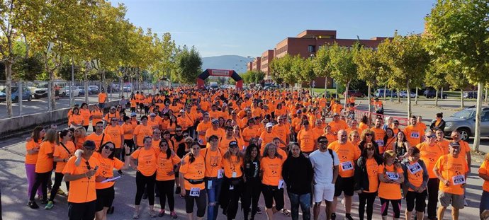 La IV Marcha Solidaria de Salud Mental de Ponferrada (León) congrega a más de 600 participantes y recauda 5.000 euros