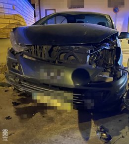 Imputado tras huir de un control policial y chocar contra una casa en Murillo el Fruto.