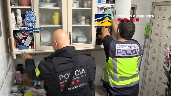 La Policía Nacional, los Mossos d'Esquadra y Europol detienen a seis personas por formar parte de un presunto grupo criminal dedicado a  falsificar y distribuir billetes en Tarragona