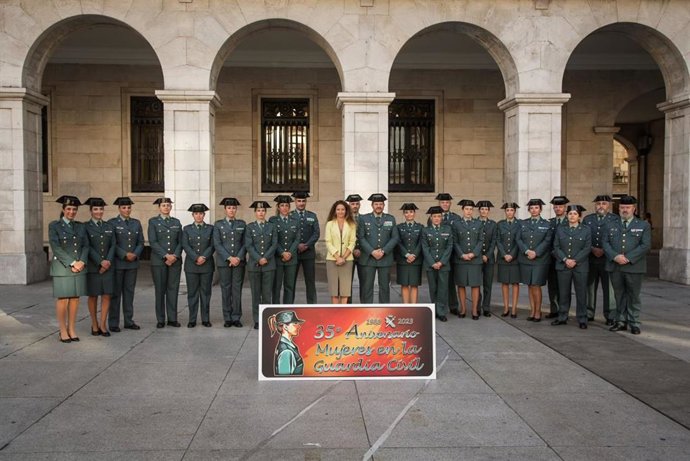 Acto homenaje del 35 aniversario de la incorporación de la mujer a la Guardia Civil.