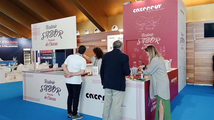  La Torta del Casar acude a San Sebastián Gastronomika para promocionar el queso entre expertos gastronómicos