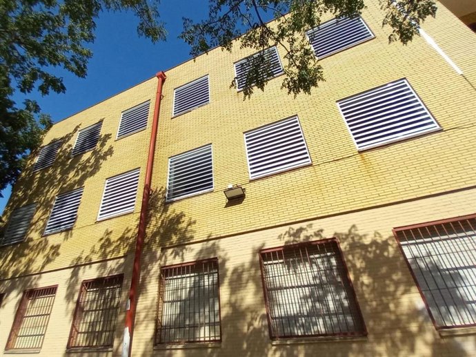 Fachada del IES San Pablo.