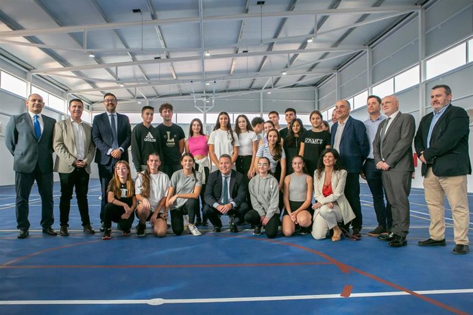 Inauguración de nuevos pabellones polideportivo del IES 'Octavio Cuartero' y del IES 'Virrey Morcillo', en Villarrobledo.