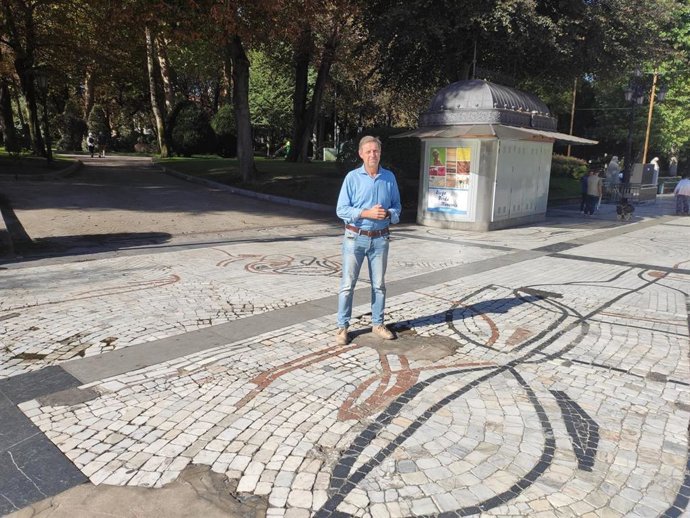 Carlos Fernández Llaneza, en el Paseo de Los Álamos