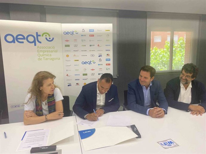 La Associació Empresarial Química de Tarragona (AEQT) y la empresa MM Automation han suscrito un acuerdo de colaboración