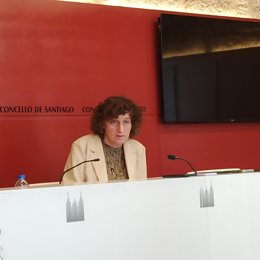 La alcaldesa de Santiago, Goretti Sanmartín, en rueda de prensa