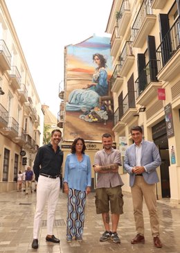 Presentación mural Thyssen - Larios en calle Compañía